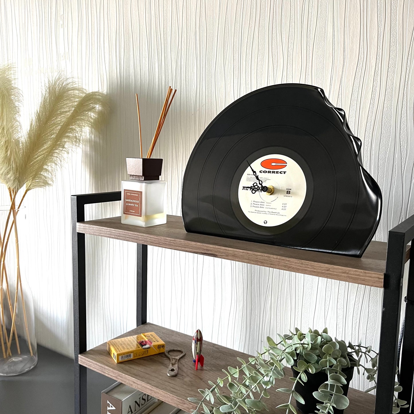 TABLE CLOCK
