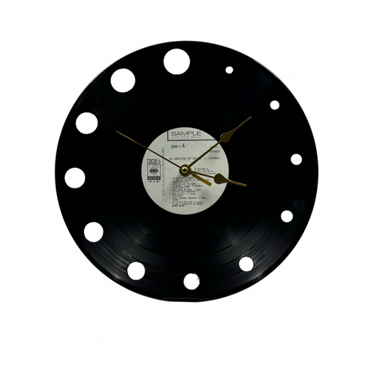 HOLE CLOCK